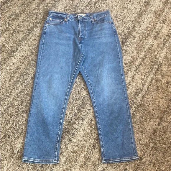 NWOT Levi’s womens wedgie straight Blue Denim Jeans sz 32 great condition - Picture 1 of 12